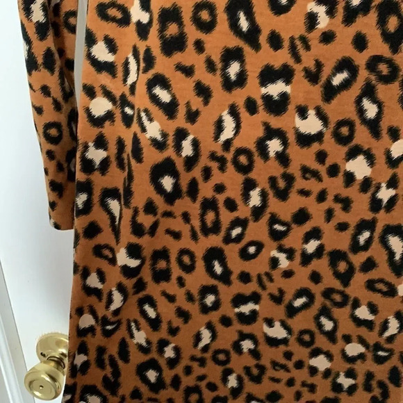 Forever21 Leopard Mock Neck Dress - Picture 4 of 6